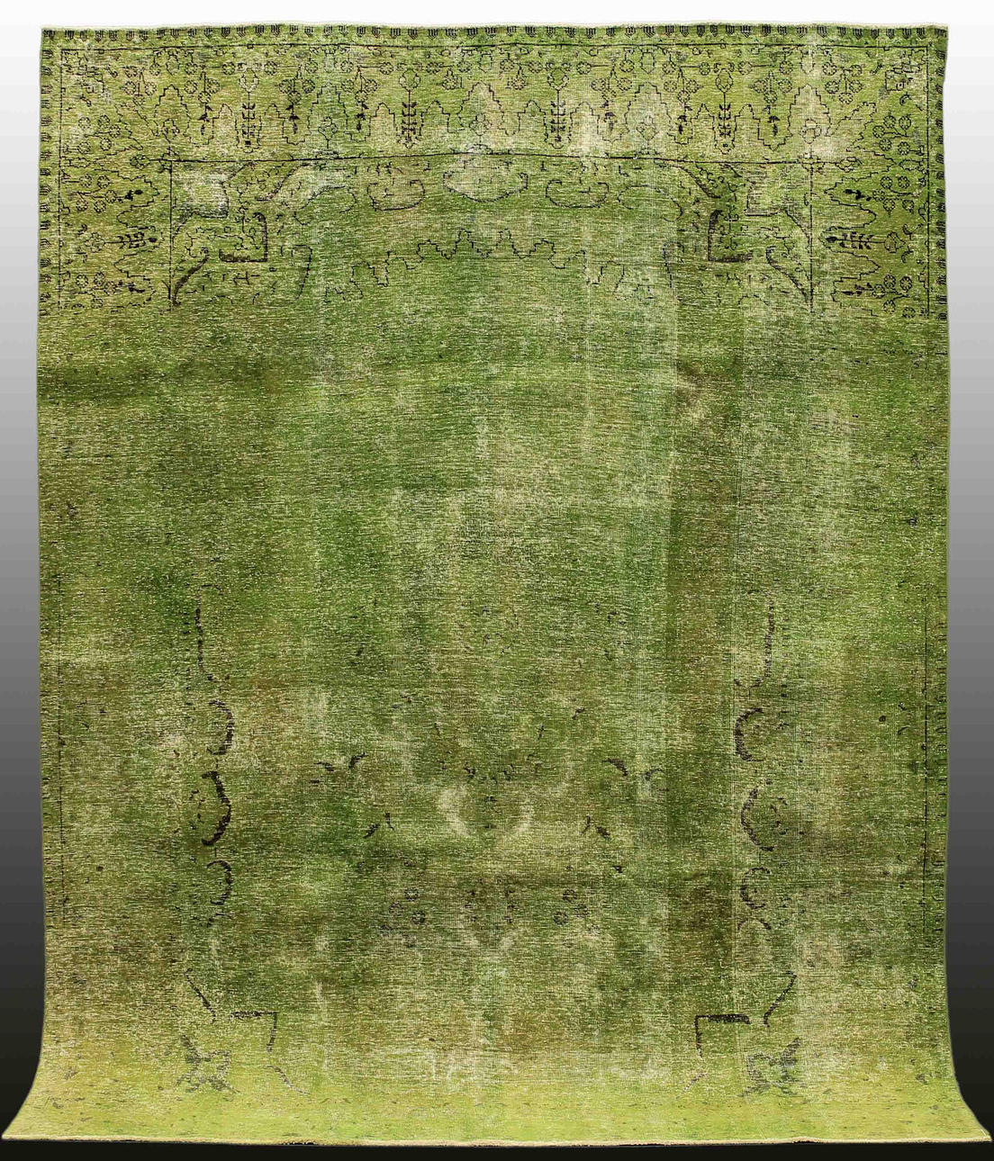 MATTA, carpet vintage, 323 x 244 cm.