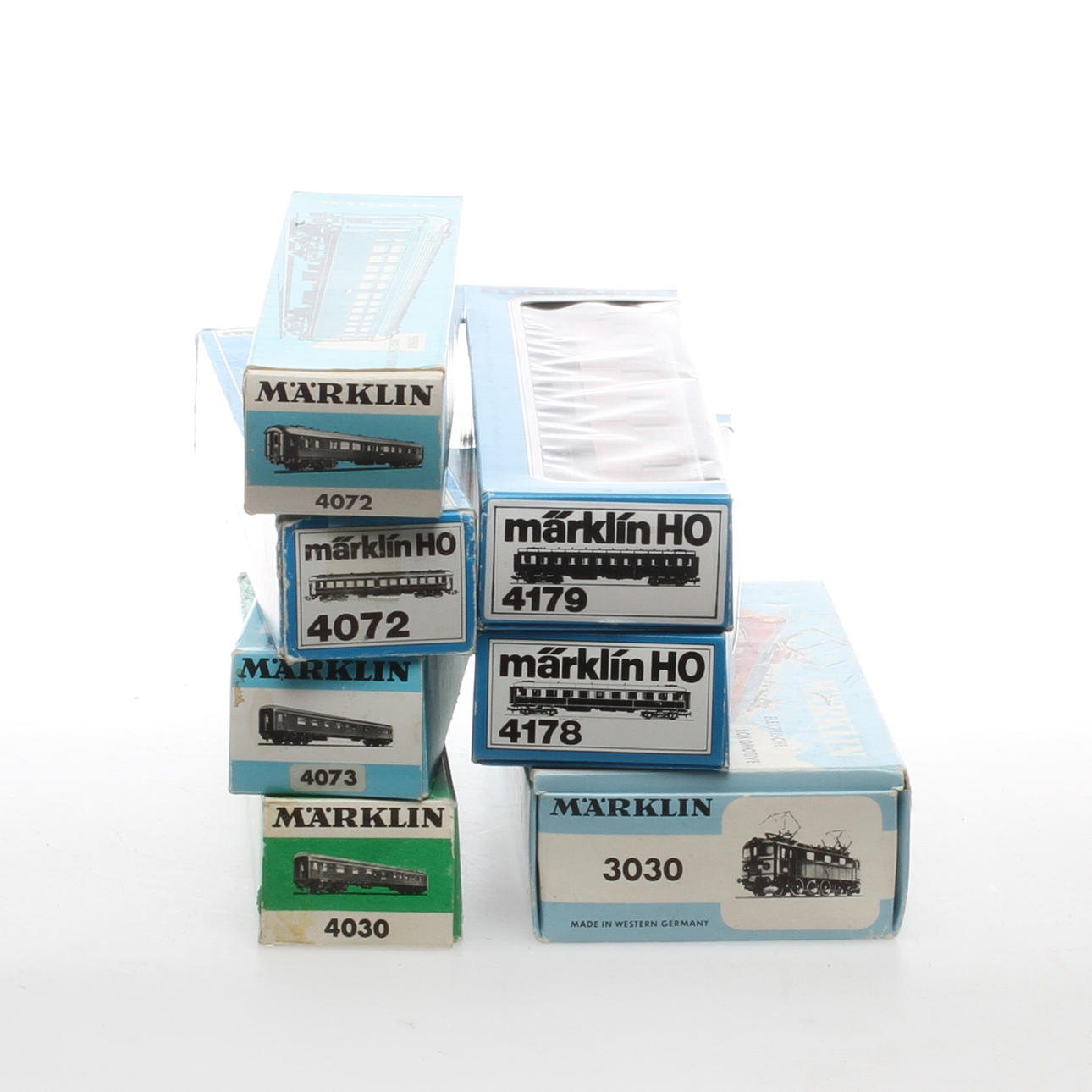 MÄRKLIN SJ.s Da-lok 3030, personvagnar 4030, 4072, 4072, 4073, 4178 och 4179. Originalkartonger.