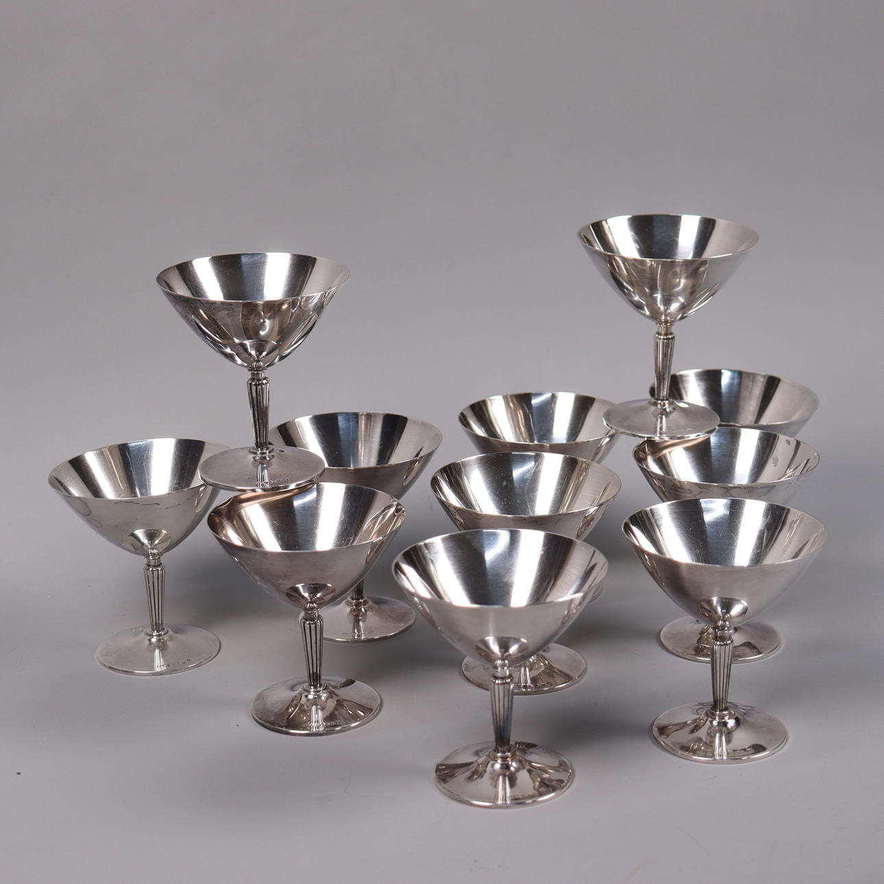 GAB, copas de cóctel, plateadas, 11 piezas.