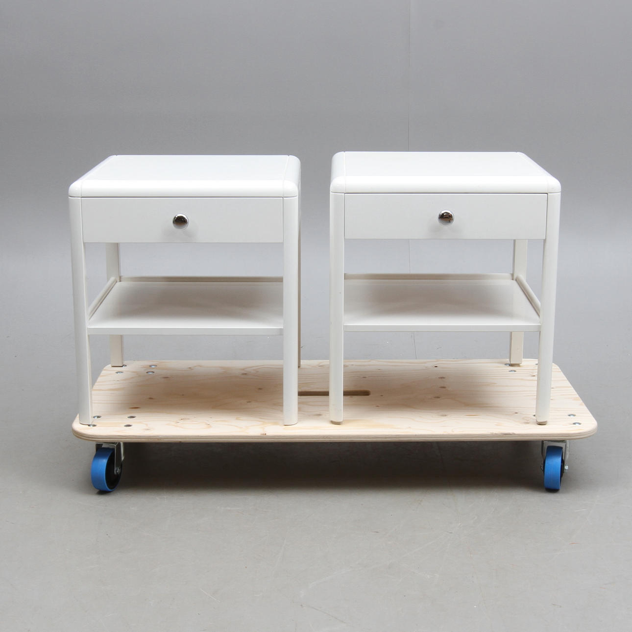 NATTDUKSBORD, 1 par, Nordiska Kompaniet, 1900-talets slut.