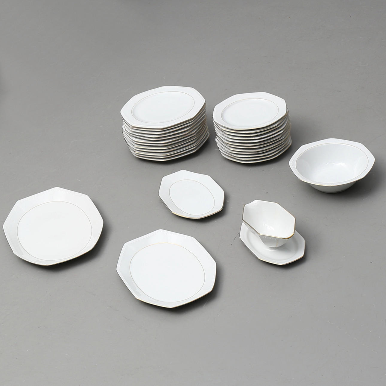 MATSERVISDELAR, 29 st, Schirnding, Tyskland.