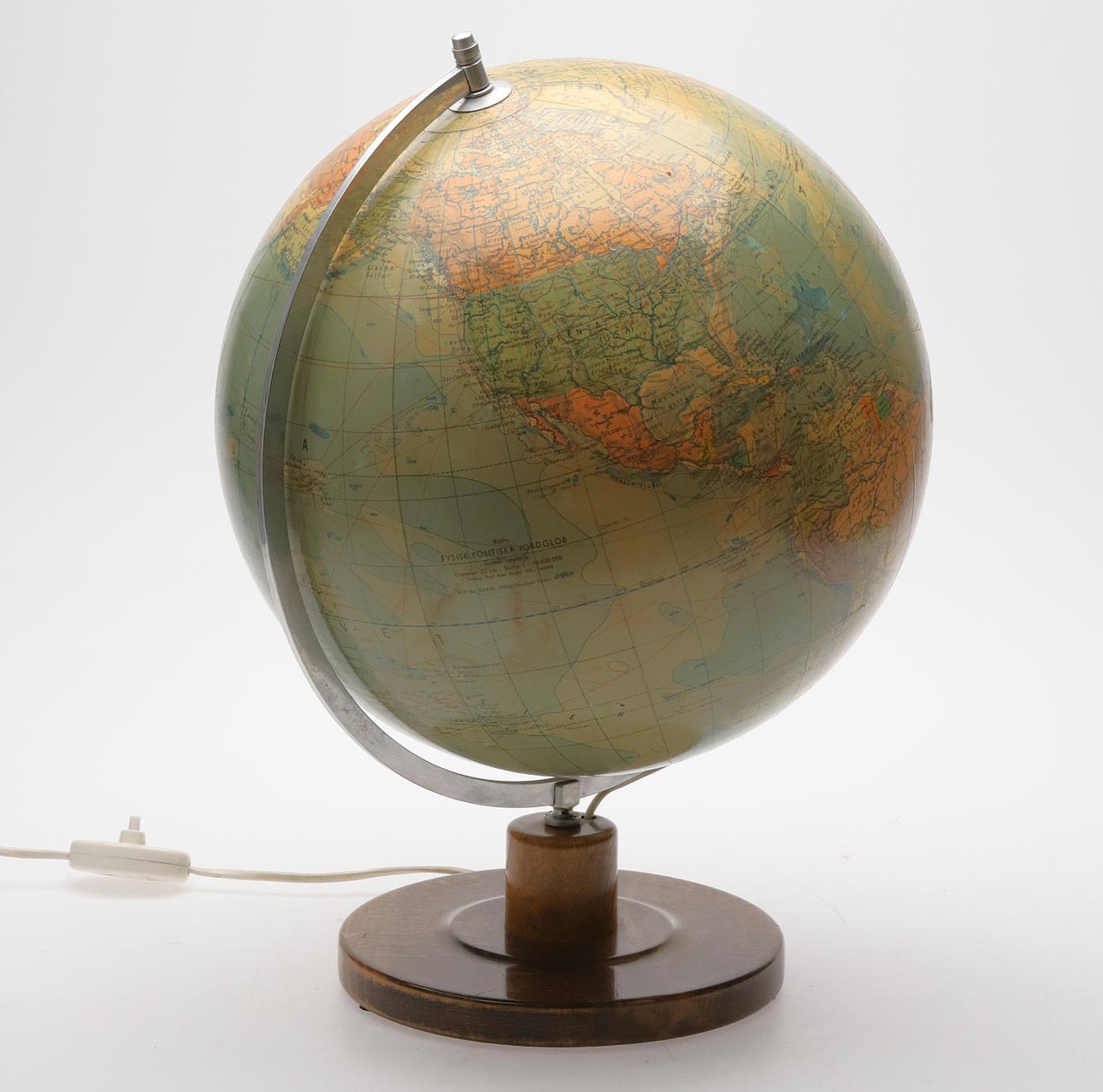 GLOBUS, MITTE DES 20. JAHRHUNDERTS.