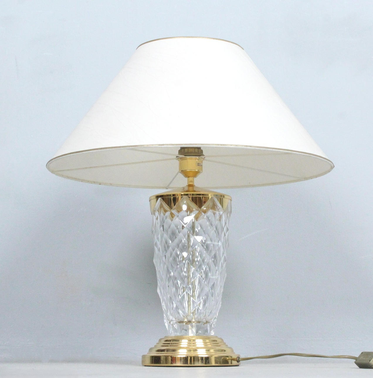 NACHTMANN. Tischleuchte aus Glas.