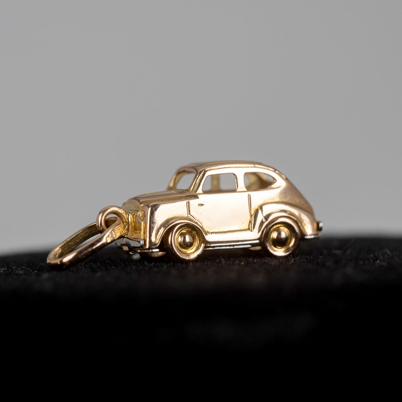 Remolque con forma de coche.