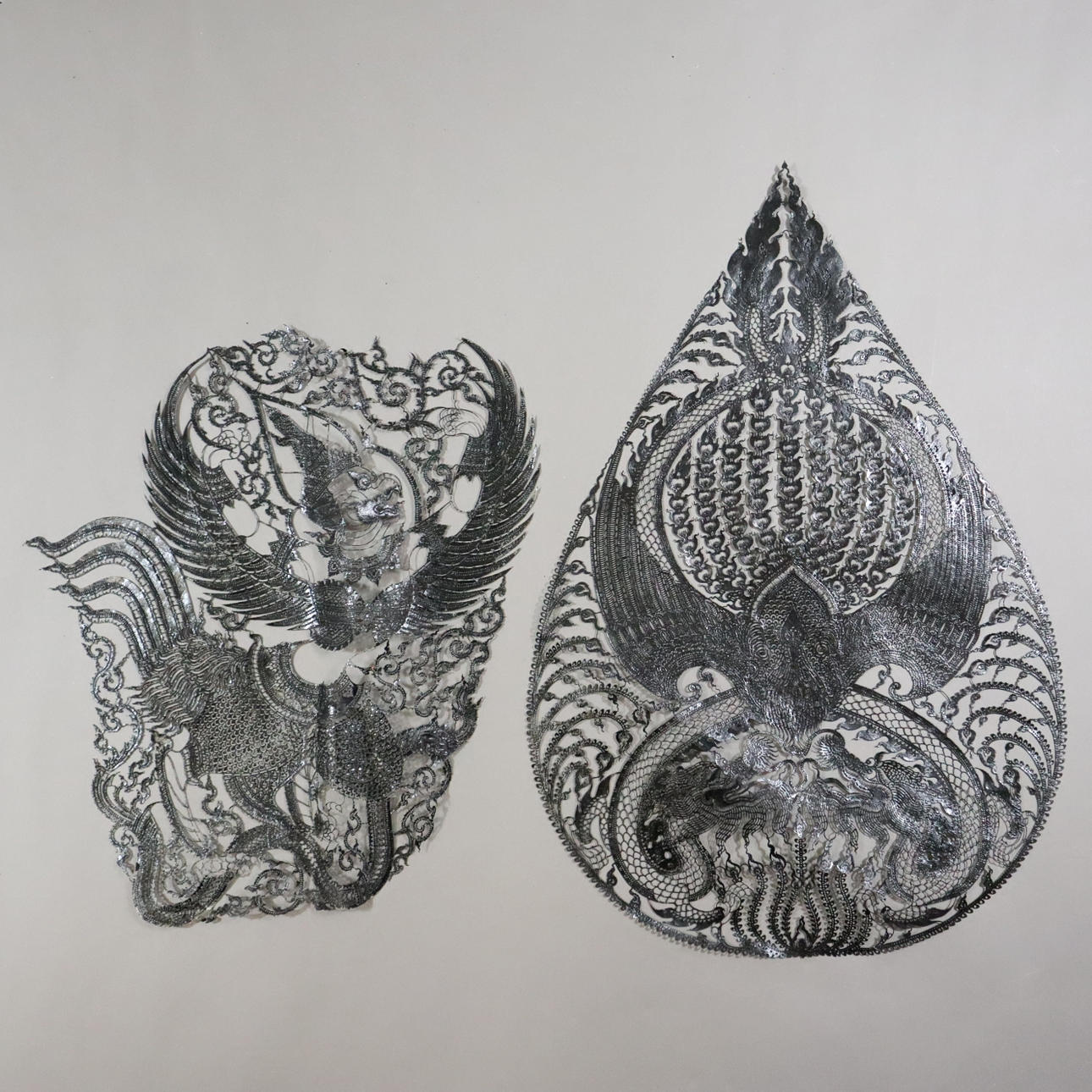 ZWEI SCHERENSCHNITTE - INDONESIEN.