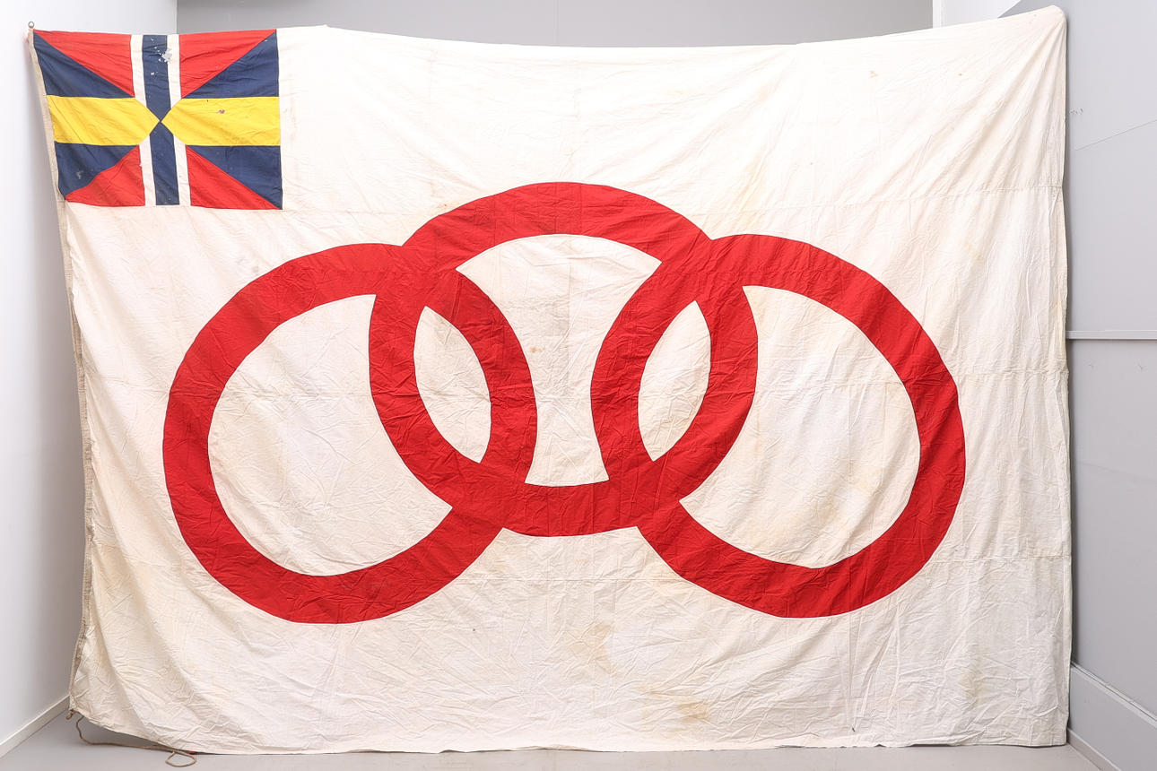SHIPPING LINE FLAG WITH UNION MARK, C. 1900.