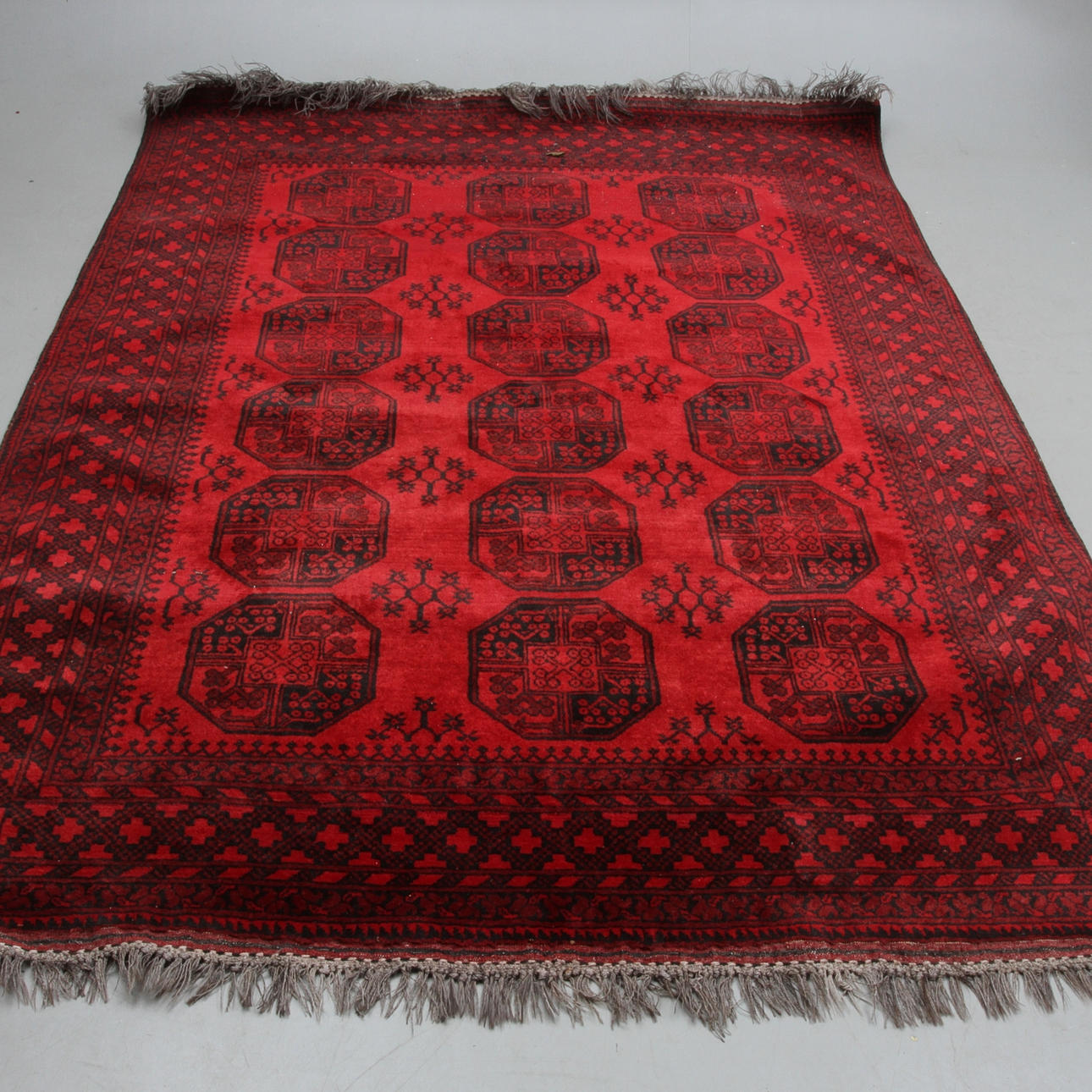 MATTA, orientalisk, ca 277 x 203.