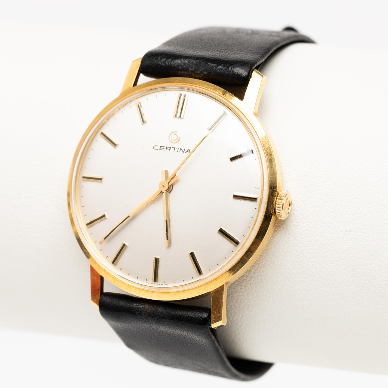 CERTINA. Armbandsur, herr, guld 18k, manuell.