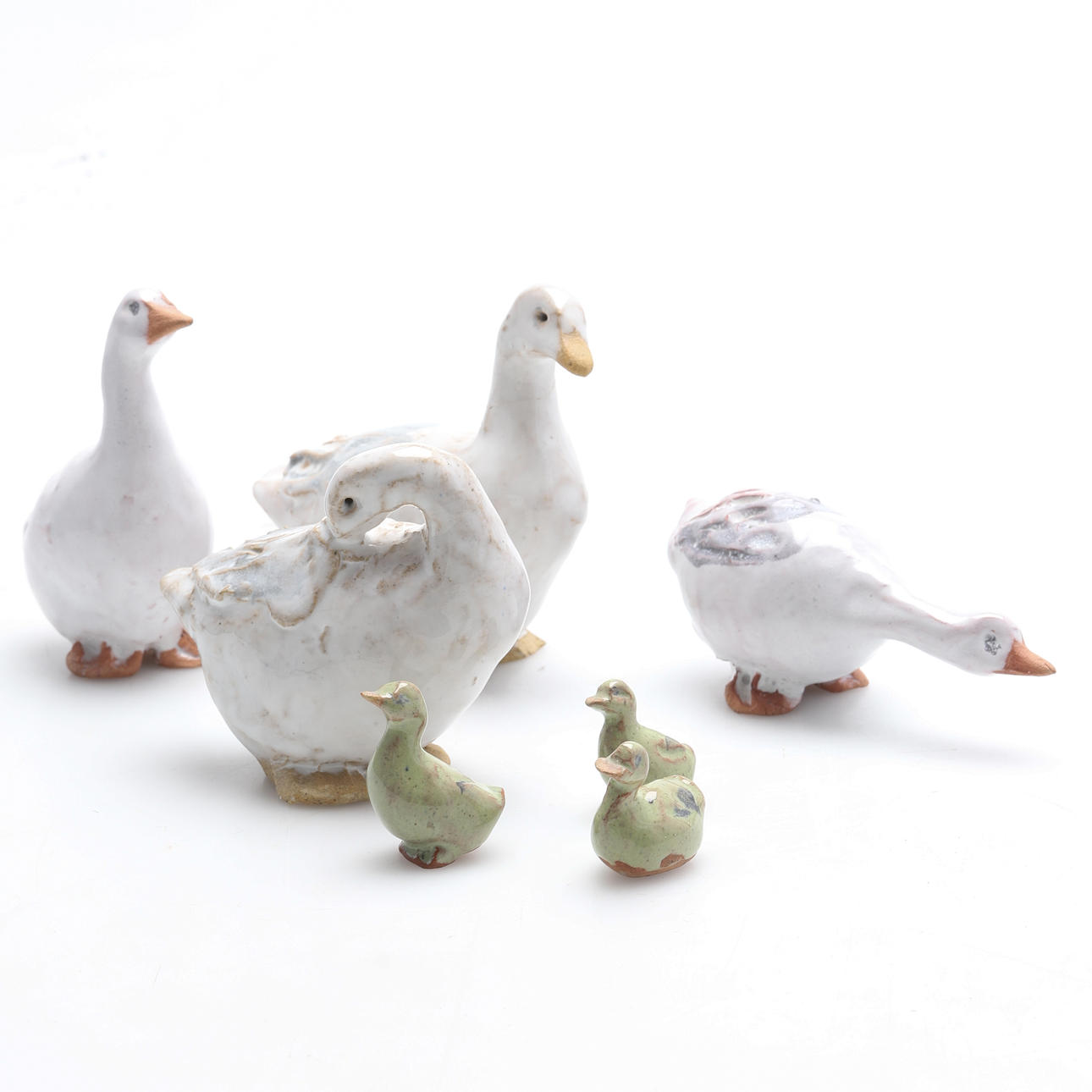 GUNNAR HANSSON. Figurines, 7 geese.