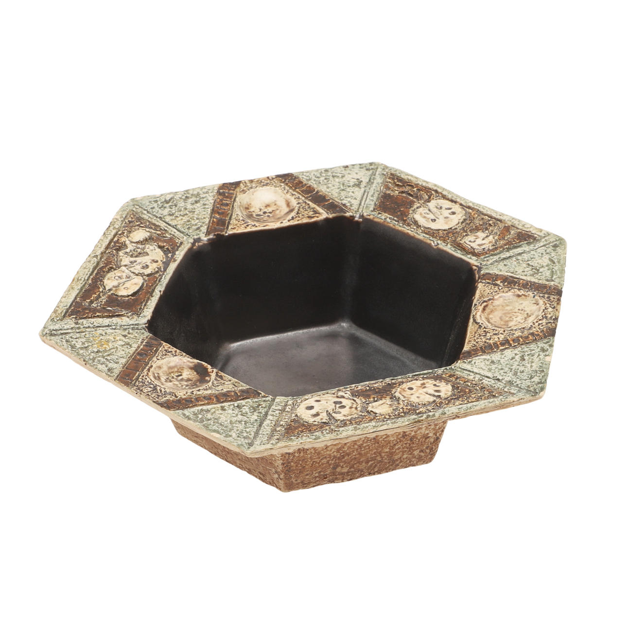 TROIKAN KUUSIKULMAINEN ASTIA.