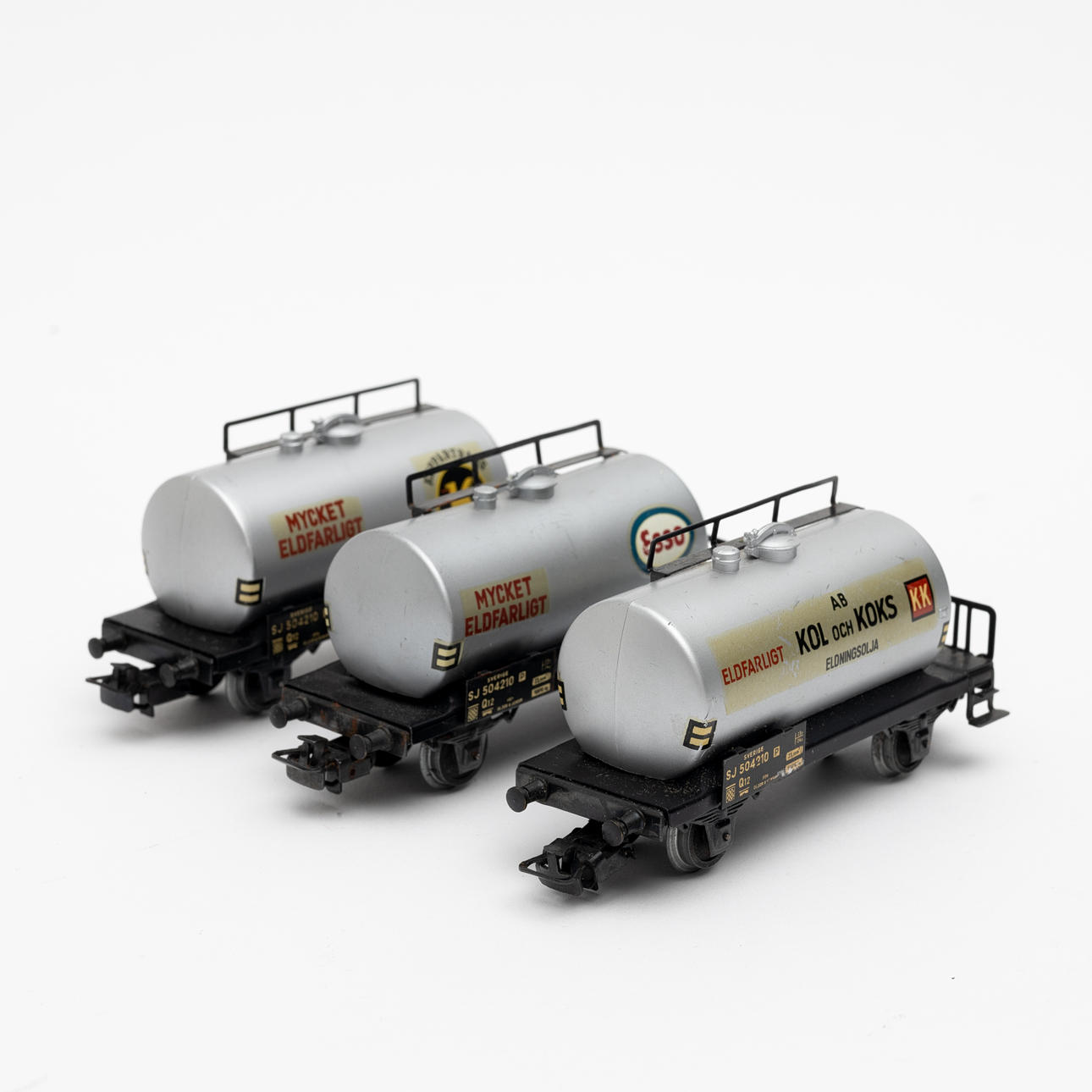 MÄRKLIN 4524, 4525 and 4527, 3 Swedish tank wagons. Toys - Model