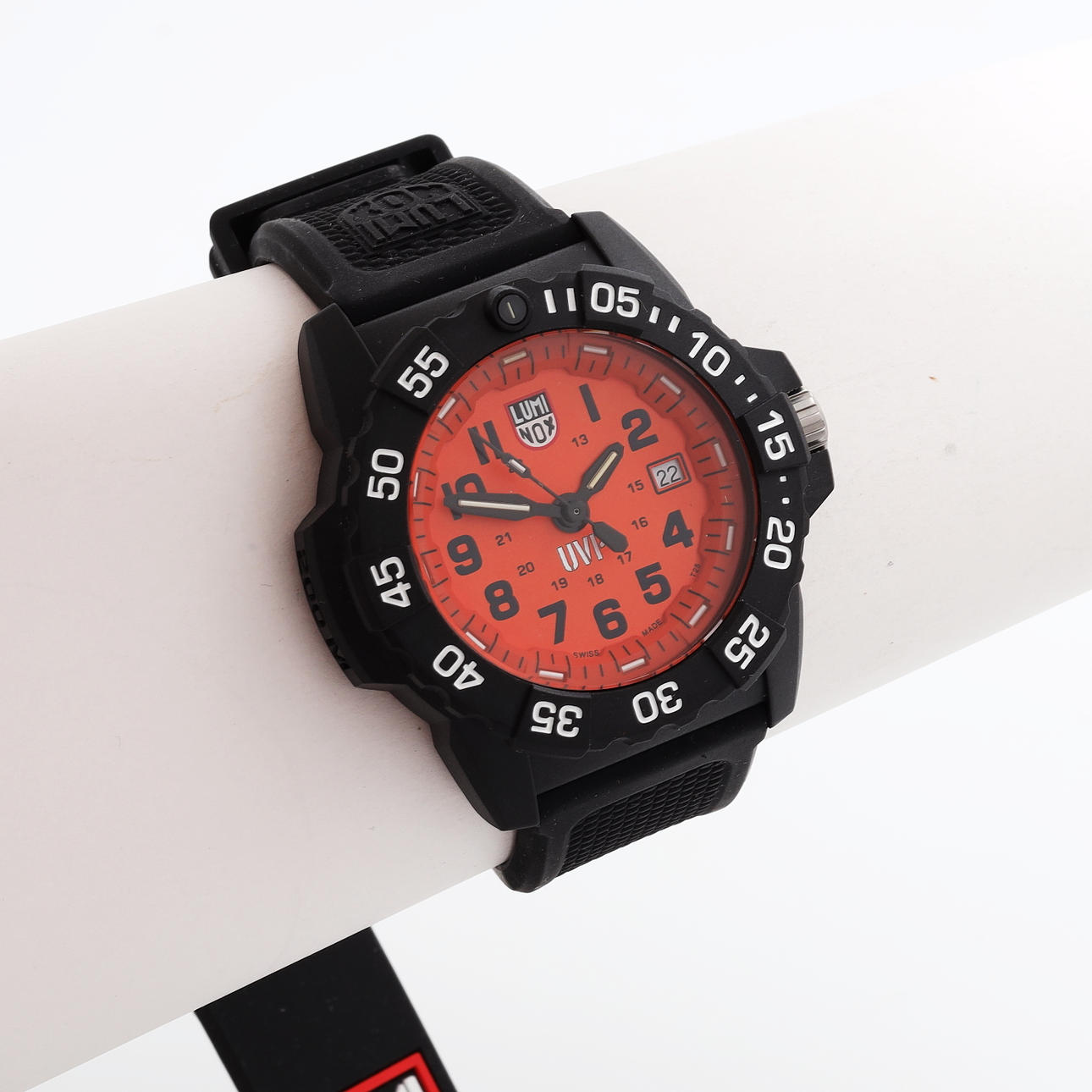 ARMBANDSUR, Luminox, "UVP", plast, 2000-tal.