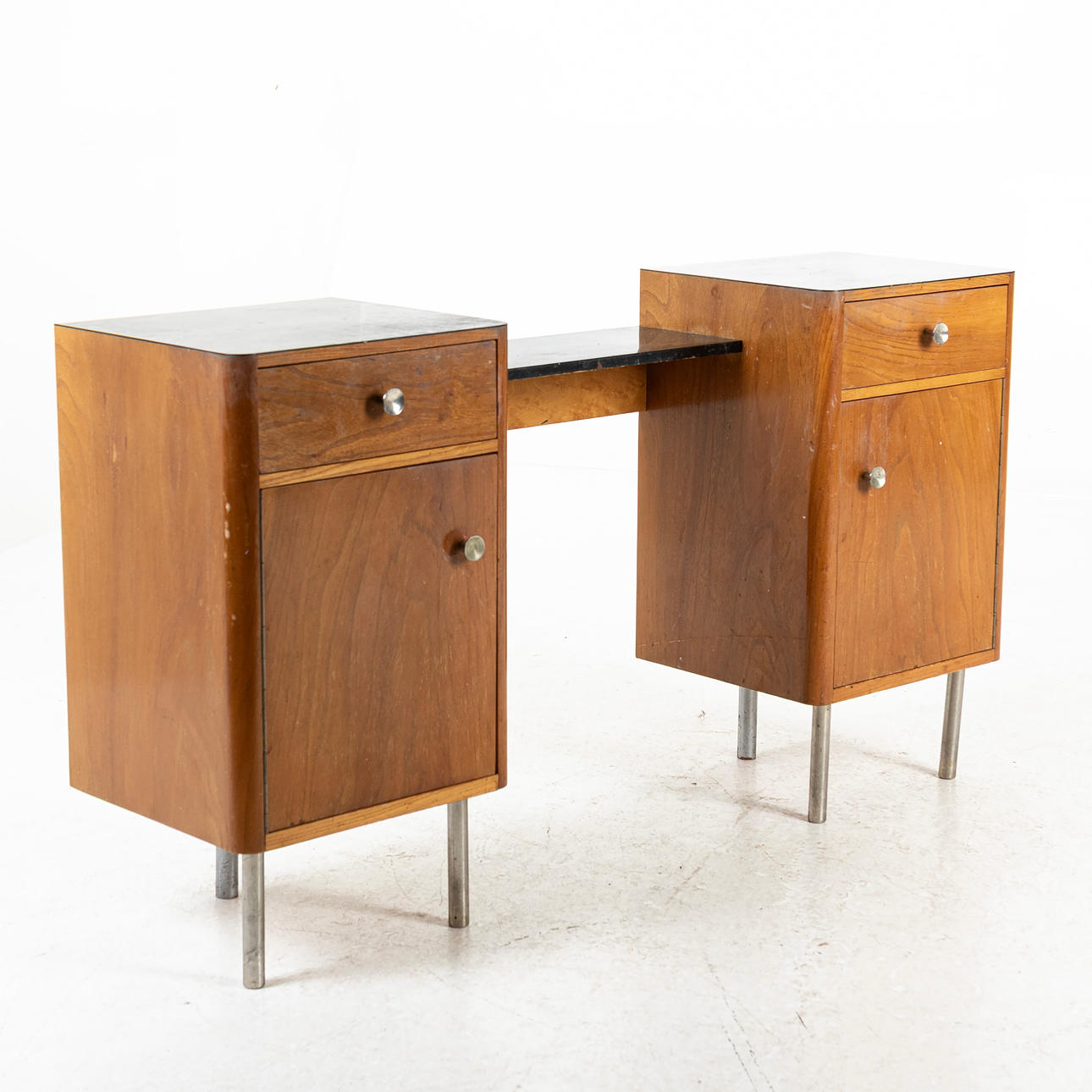 PÖYTÄ, 1900-luvun alkupuoli.