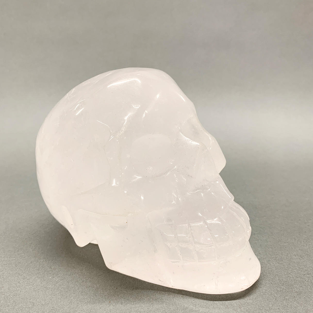 CALAVERA DE CRISTAL DE ROCA TALLADA.