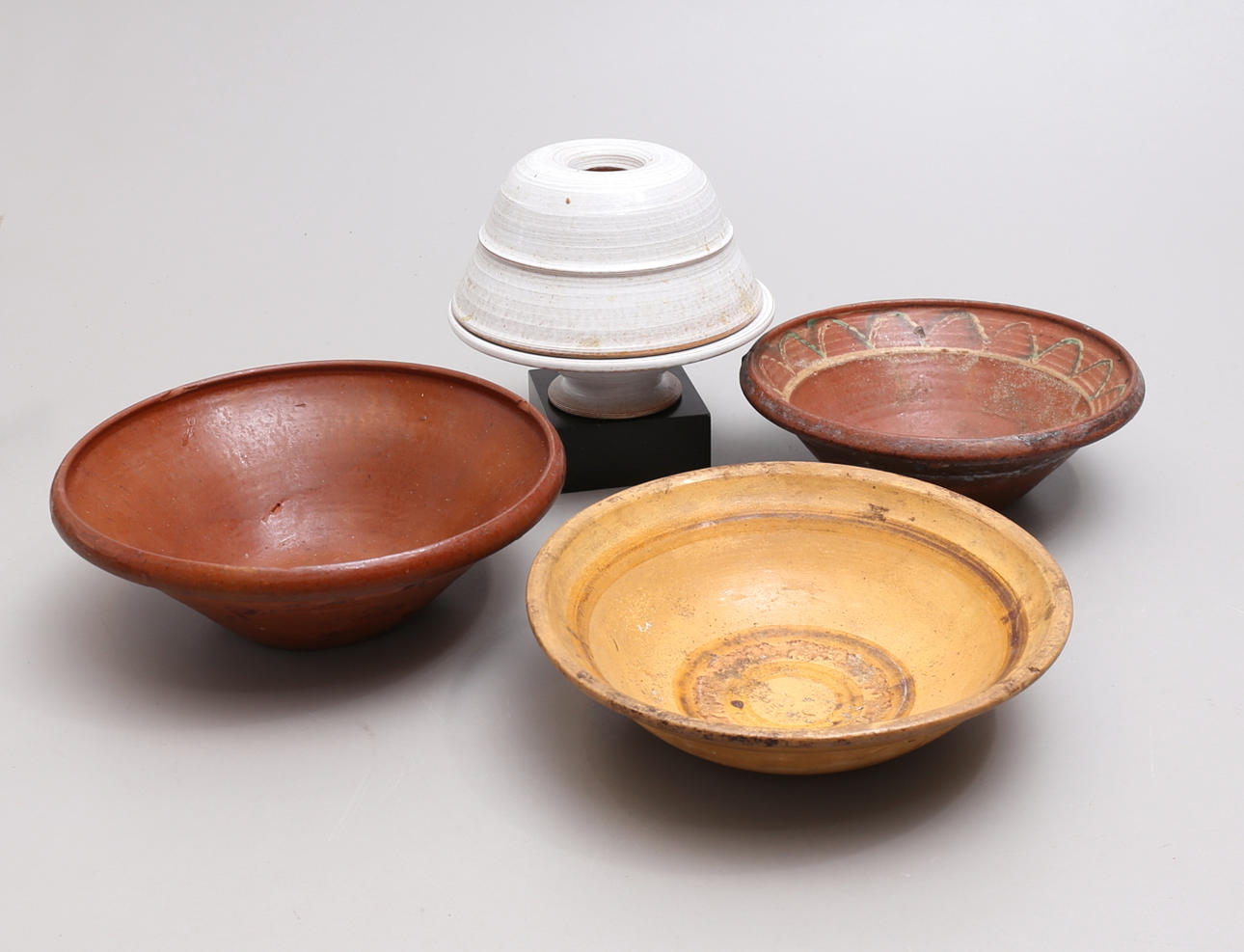 CERAMIC, 4 pieces, incl. SPILLKUM.