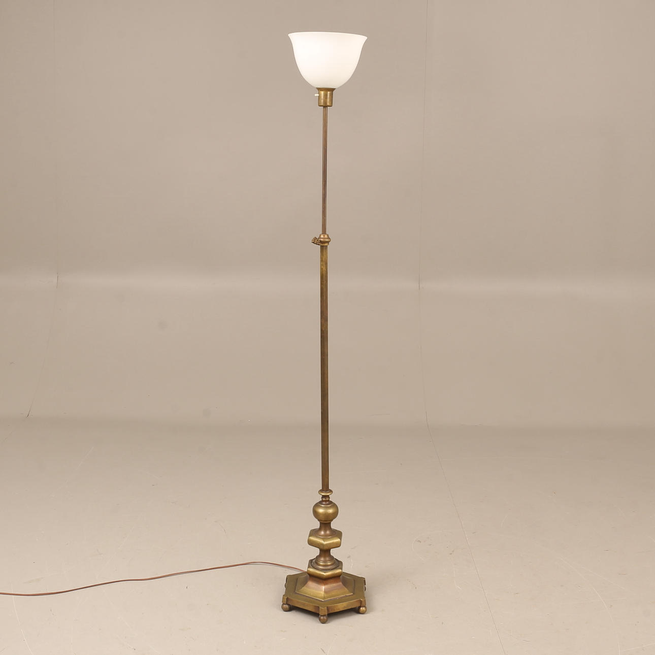 A bronze floor lamp, 1930s.