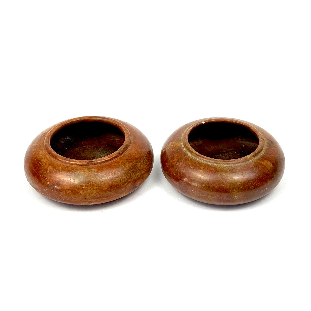 PAR KINESISKA TVÄTTSKÅLAR FÖR TÄLJSTENBORSTE.