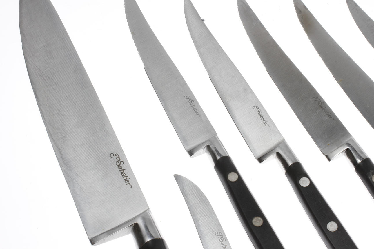 KNIVAR, 7 st, P. Sabatier.