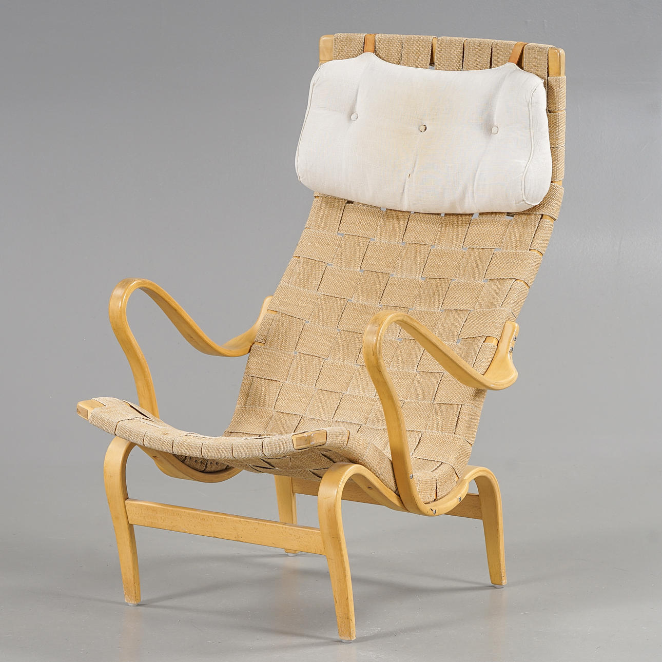 BRUNO MATHSSON. Sessel „Pernilla“ Firma Karl Mathsson, 1966.