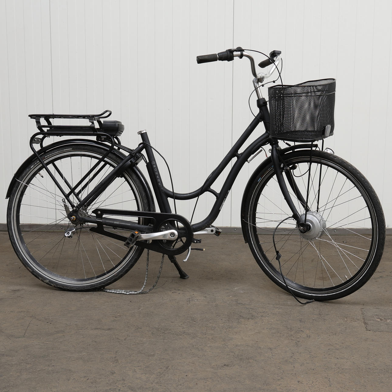 ELEKTROFAHRRAD, Renovierungsobjekt, Monarch „Karin“.