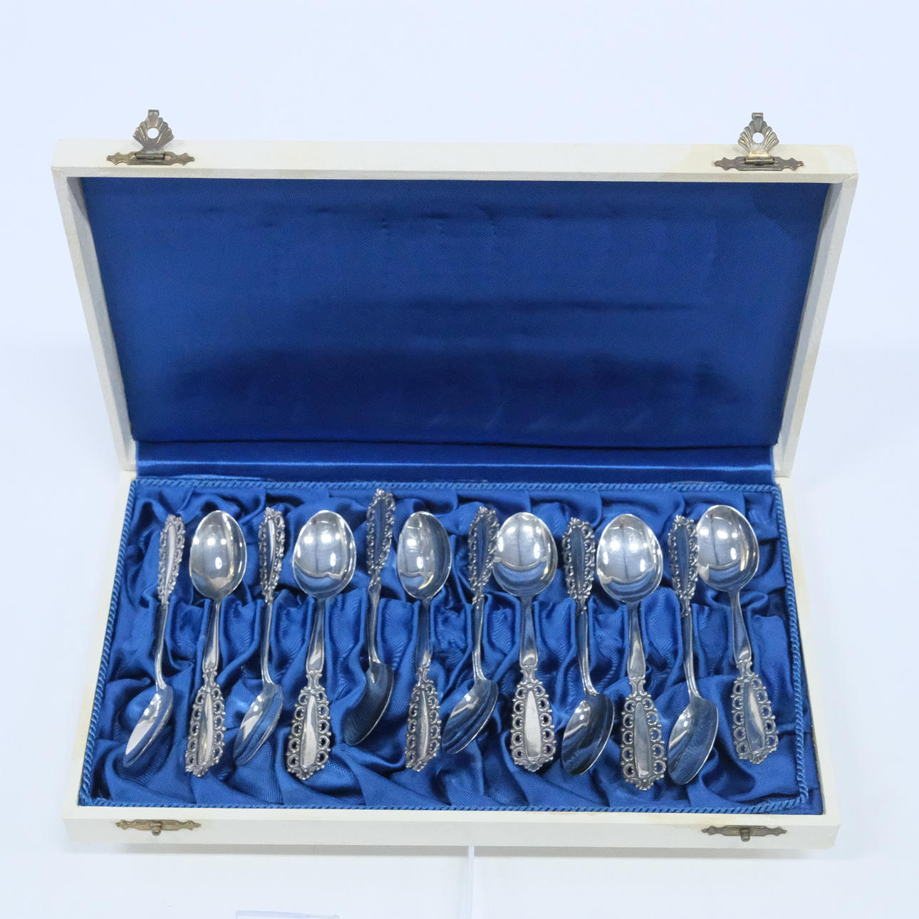 12 KAFFEELÖFFEL, „CARMEN“, SILBER.