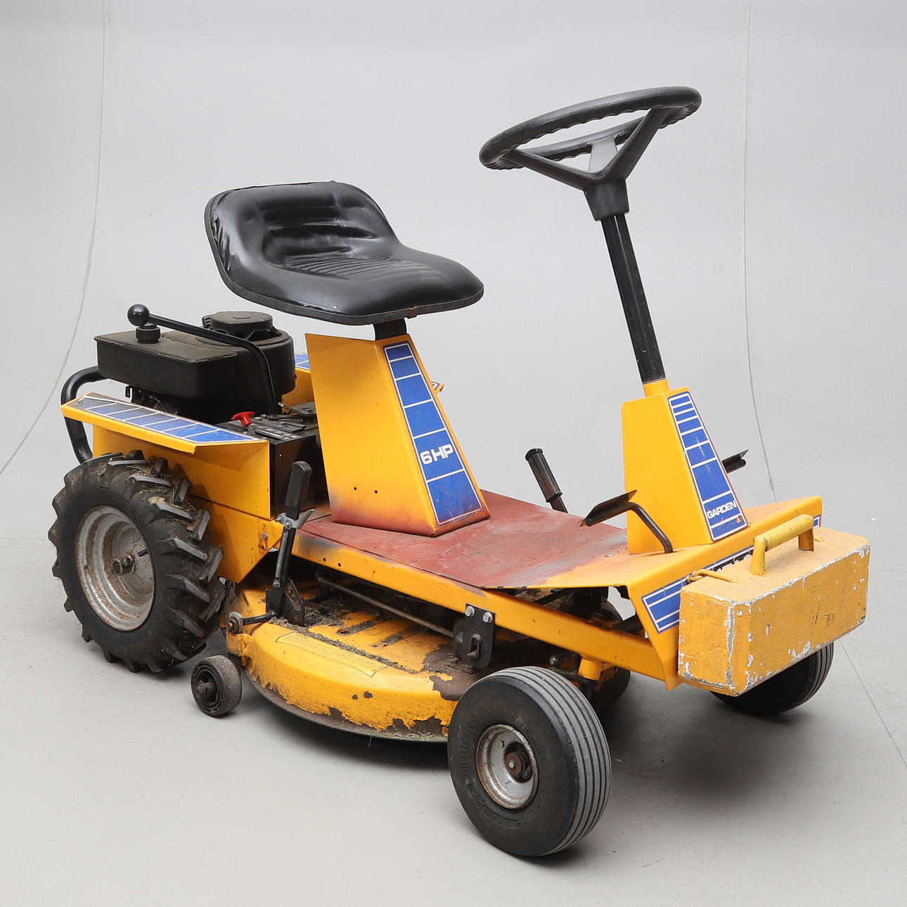 Riding mower, Stiga Garden 6HP.