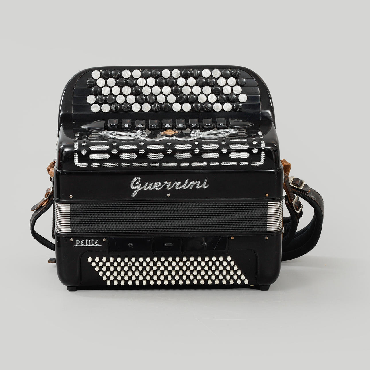 ACCORDION, Guerrini Petite. Collectables - Musical instruments