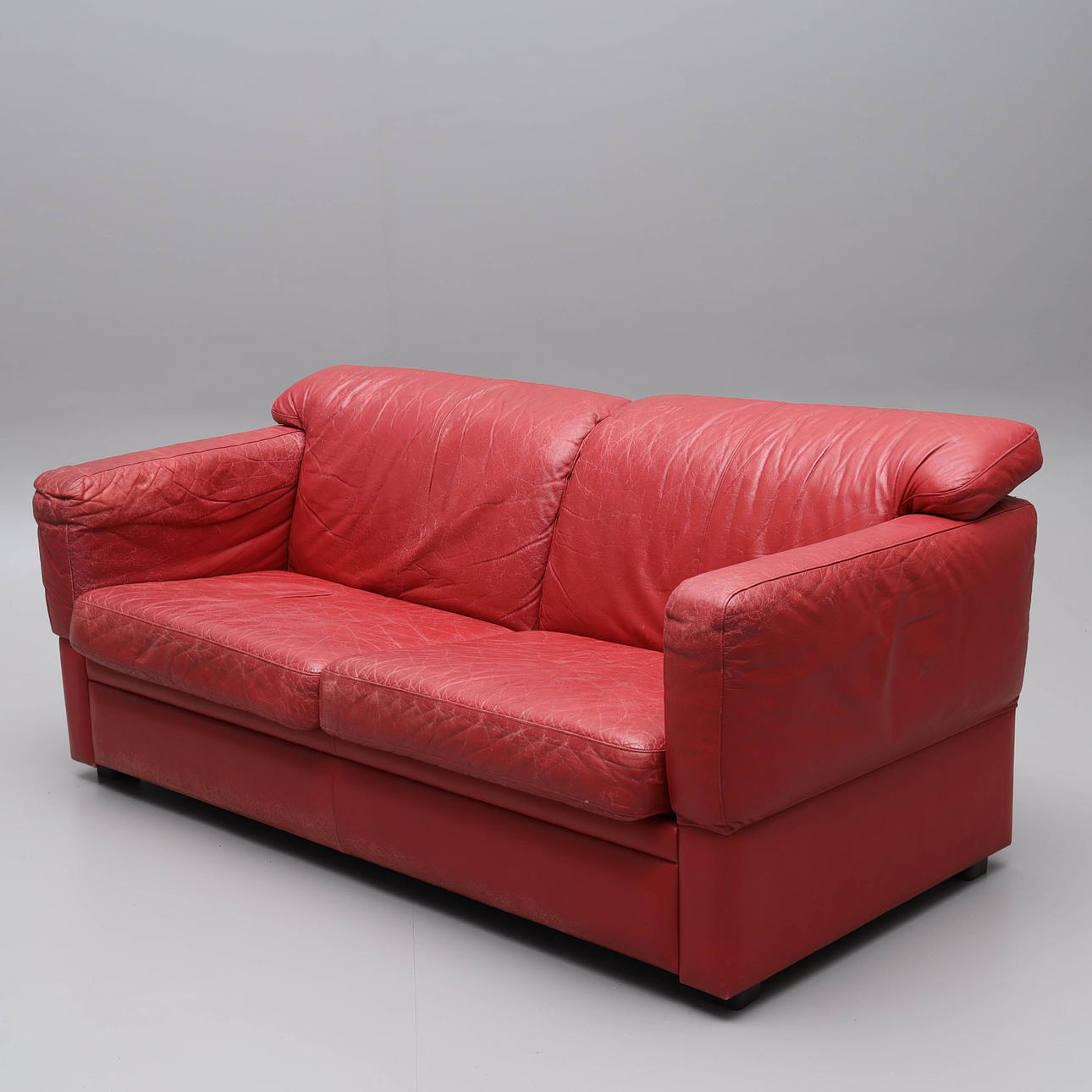 SOFFA/BÄDDSOFFA, skinn, 1900-talets senare del.