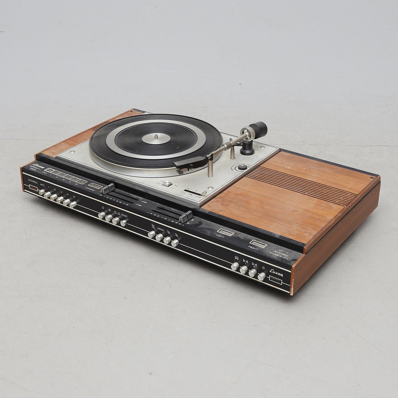 TOCADISCOS, Luxor «Conductor» 7000.