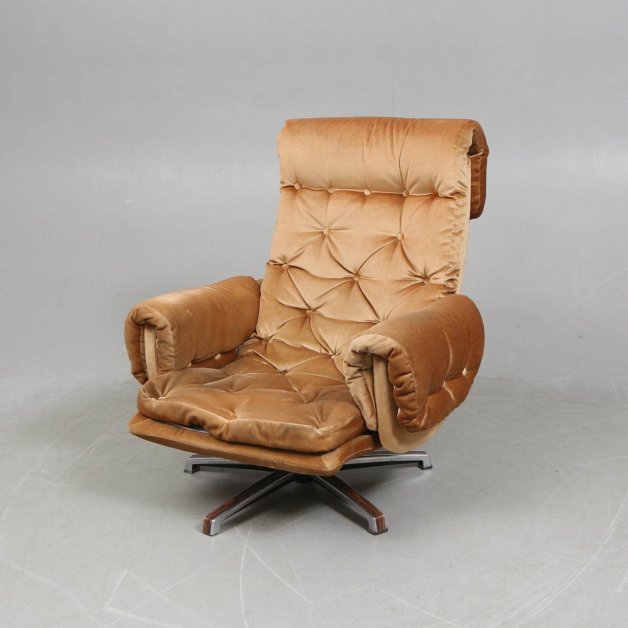 Ein Drehsessel, 1960er/60er Jahre.