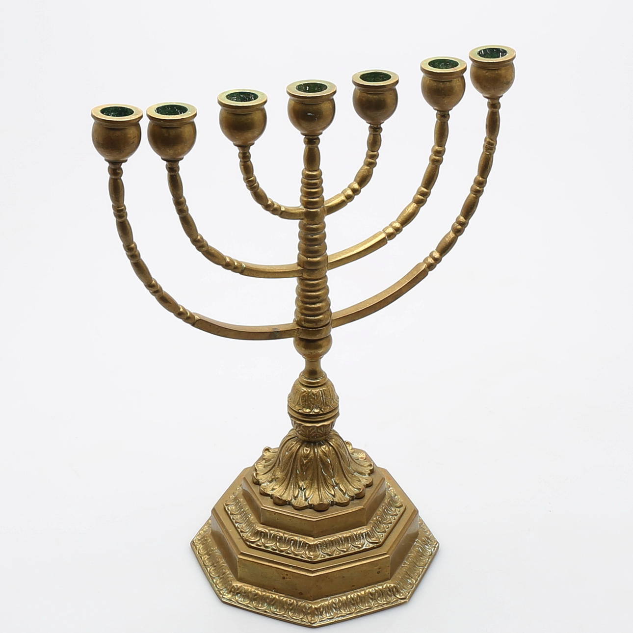 TITUSSTAKE, mässing, 7 armar, 1900-talet.