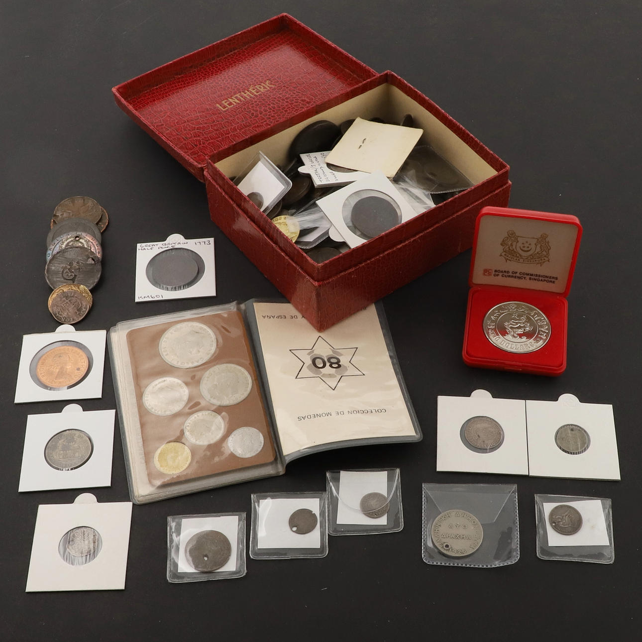 A COLLECTION OF MIXED COINS, PIERCED COINS, TOKENS AND OTHER ITEMS ...