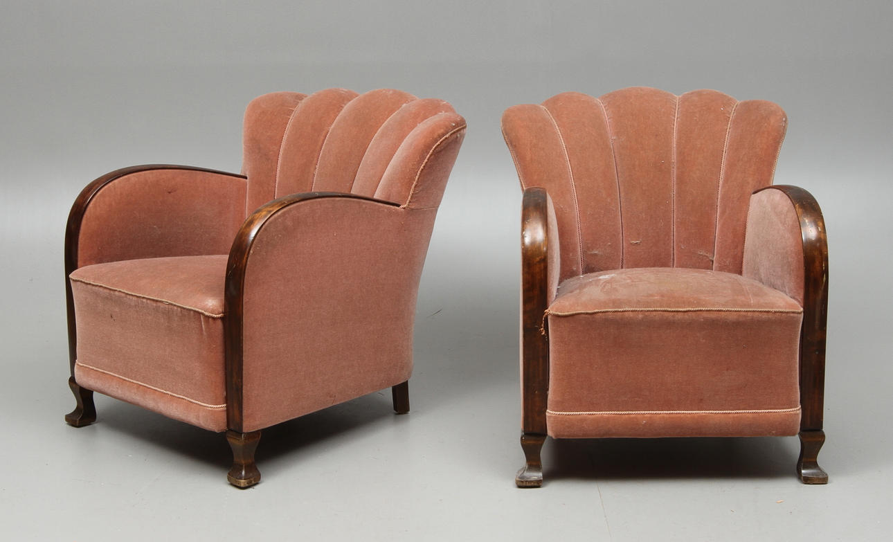 FÅTÖJER, ett par, 1900-talets första hälft.