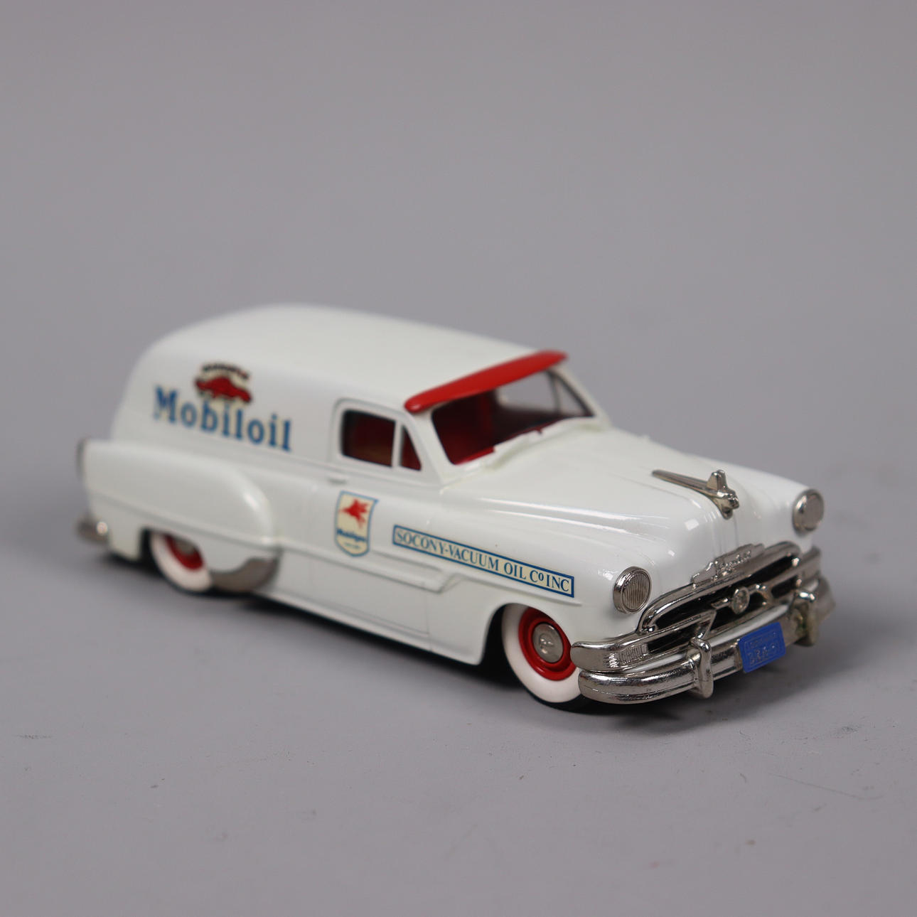 BROOKLIN MODELS, BRK31, 1953 Pontiac Sedan Delivery - Mobiloil, 1
