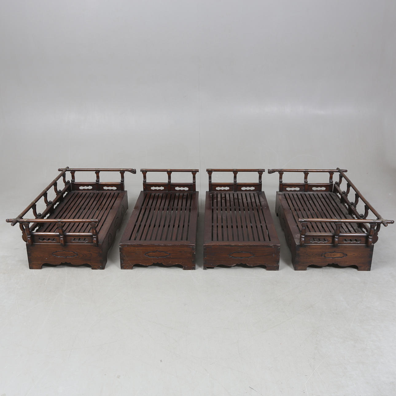 SOFA, 4 dele, orientalsk og dagseng, 20. årh.