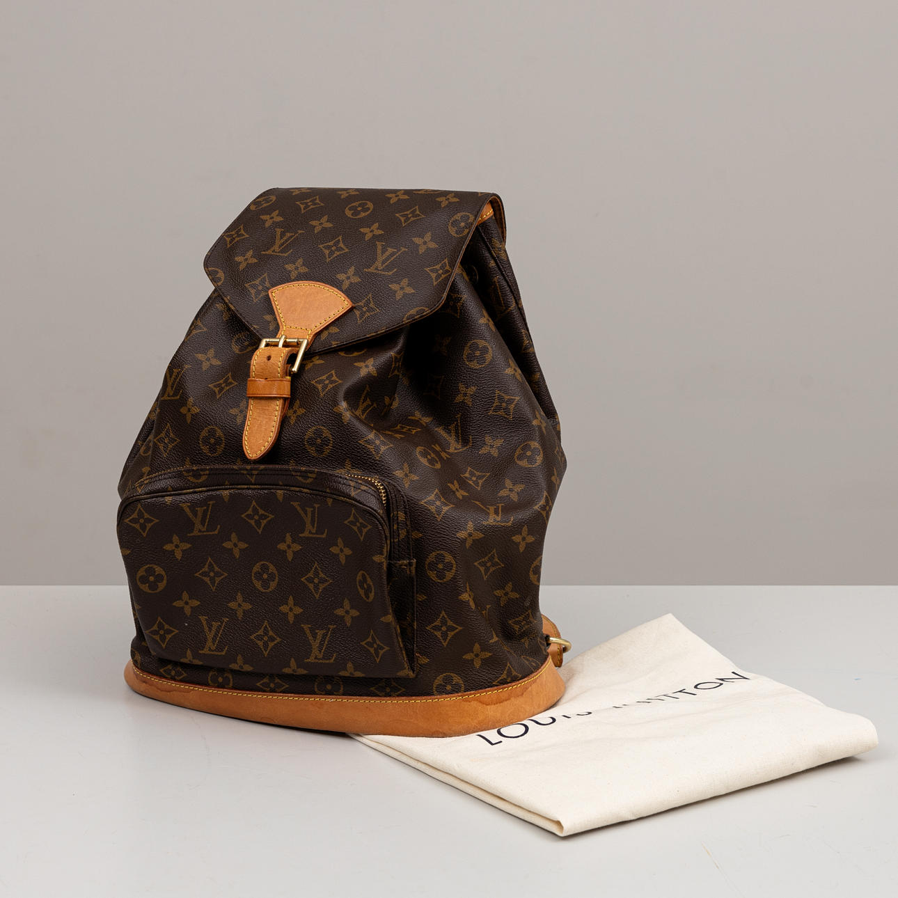 LOUIS VUITTON, backpack, "Mountsouris, USA 1998.