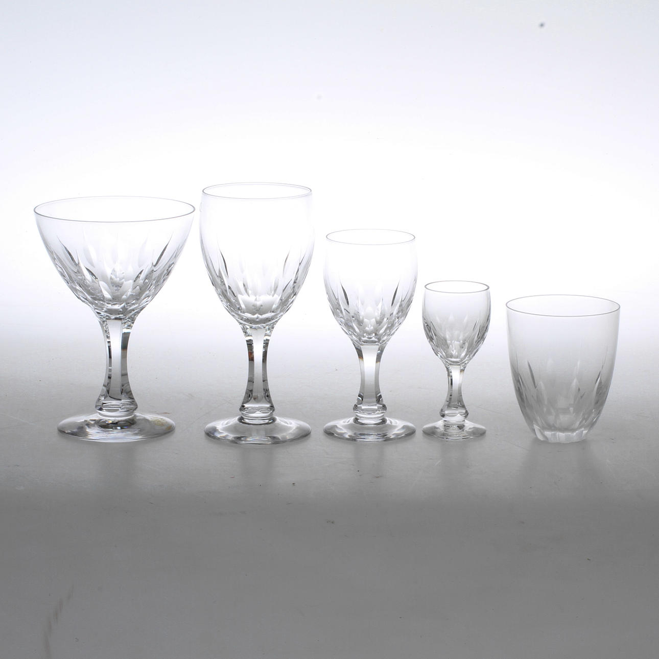 GLASSERVIS, 53 delar, "Fontän", Vicke Lindstrand, Kosta Boda.