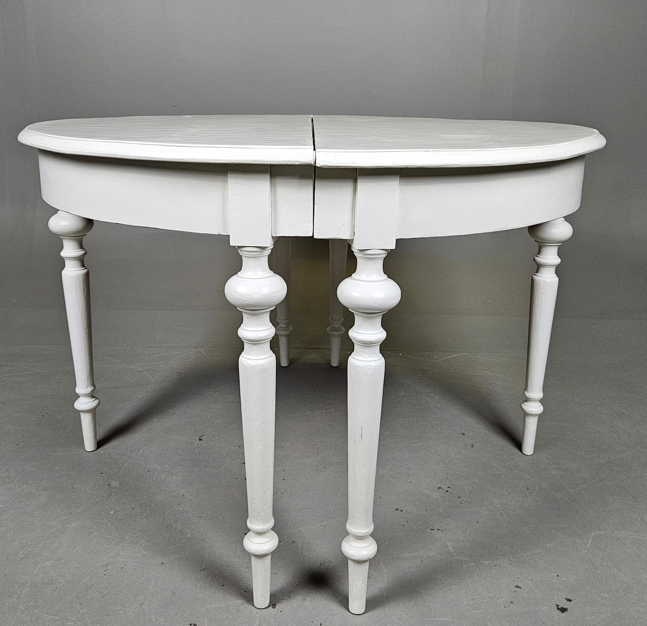 MÅNBORD, 2 delar, 1800-talets andra hälft.