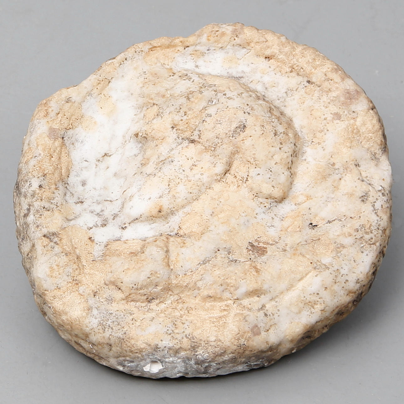 MANSBYST i profil, marmorskiva, Romarriket, Romerska kejsardömet 27 f. Kr. - 395 e. Kr.