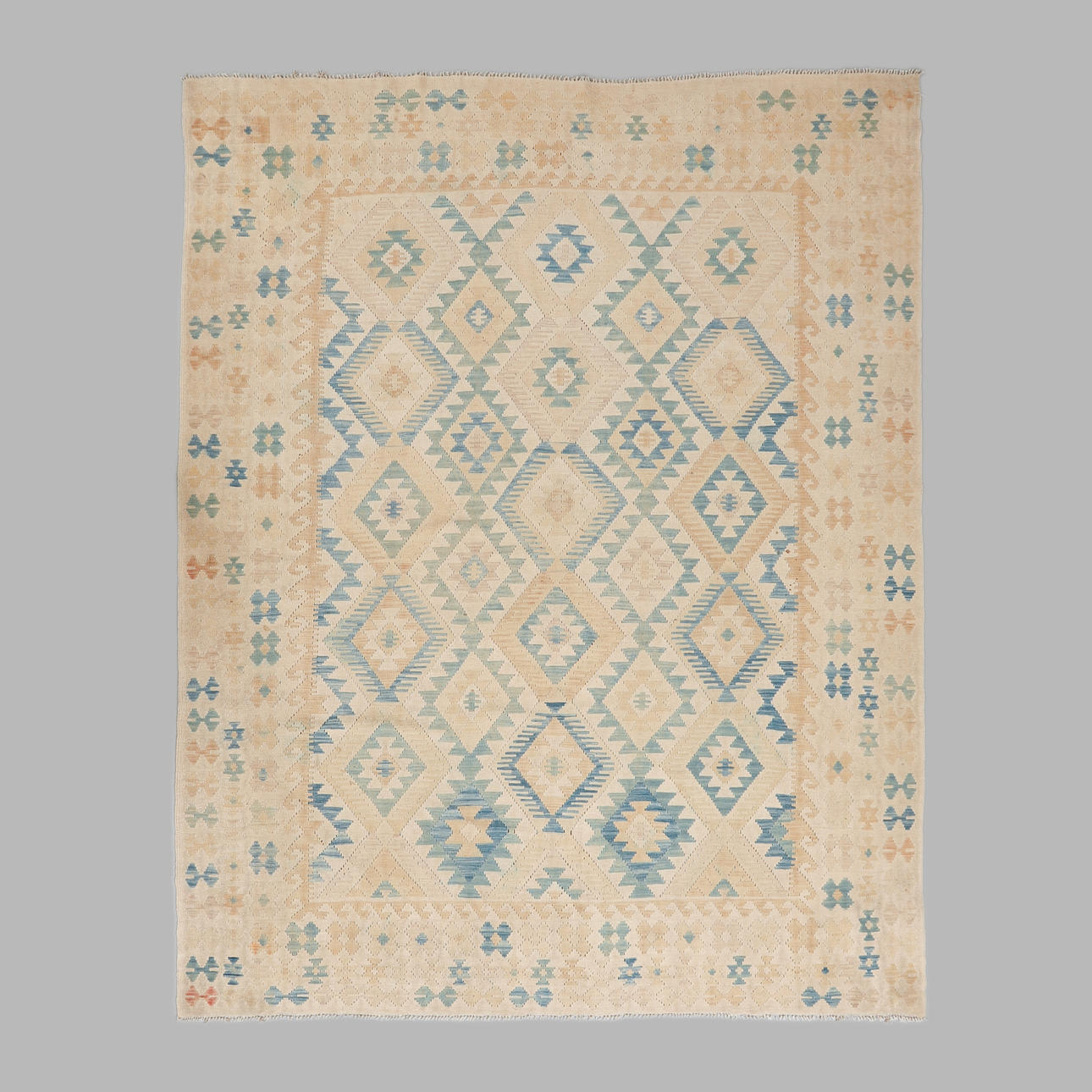 CARPET, Kelim. Approx. 300 x 250 cm.