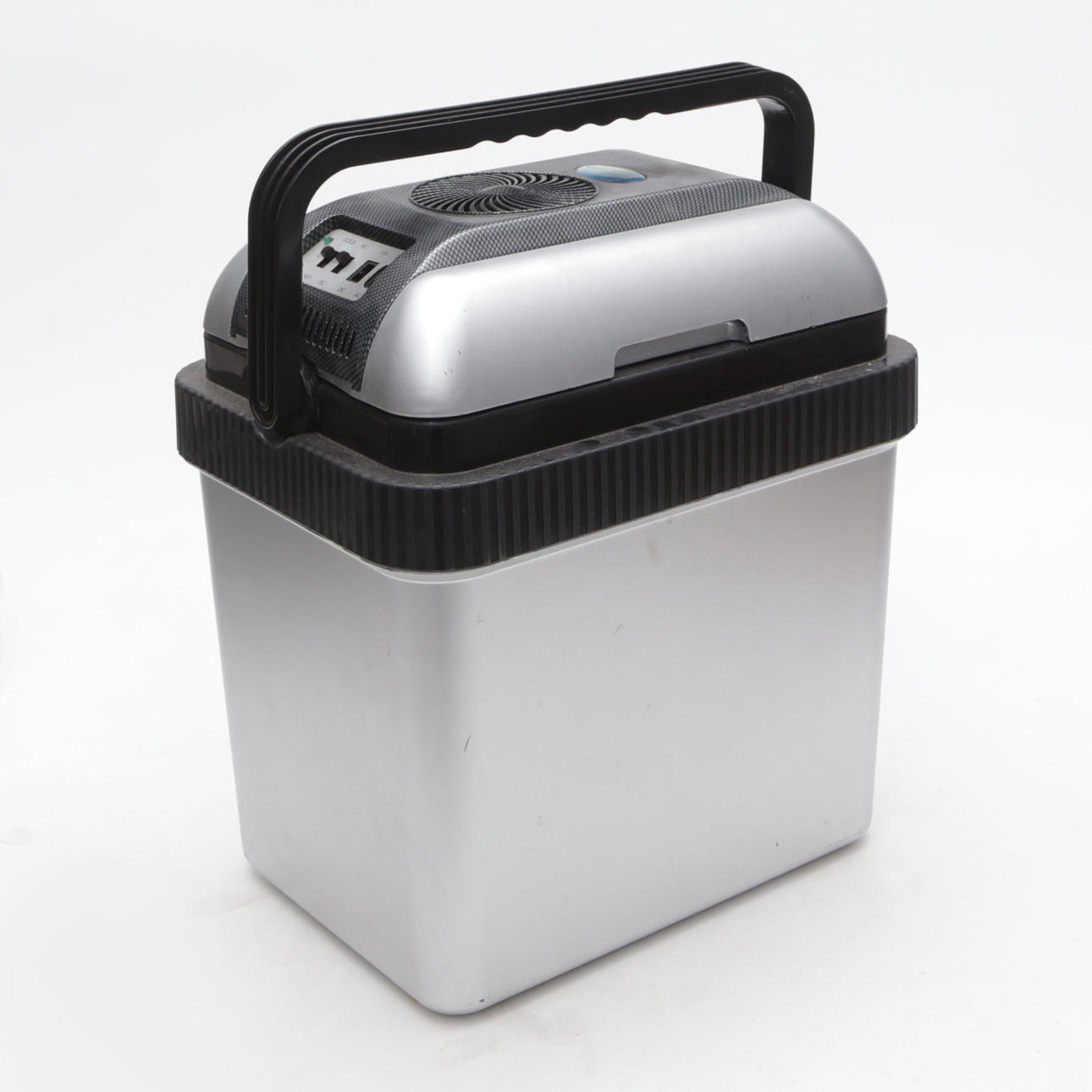 KÜHLTASCHE, mit Strom.