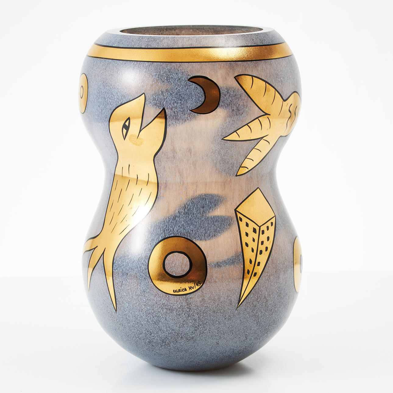 ULRICA HYDMAN-VALLIEN. A vase, “Inka”, glass, signed, Artist 