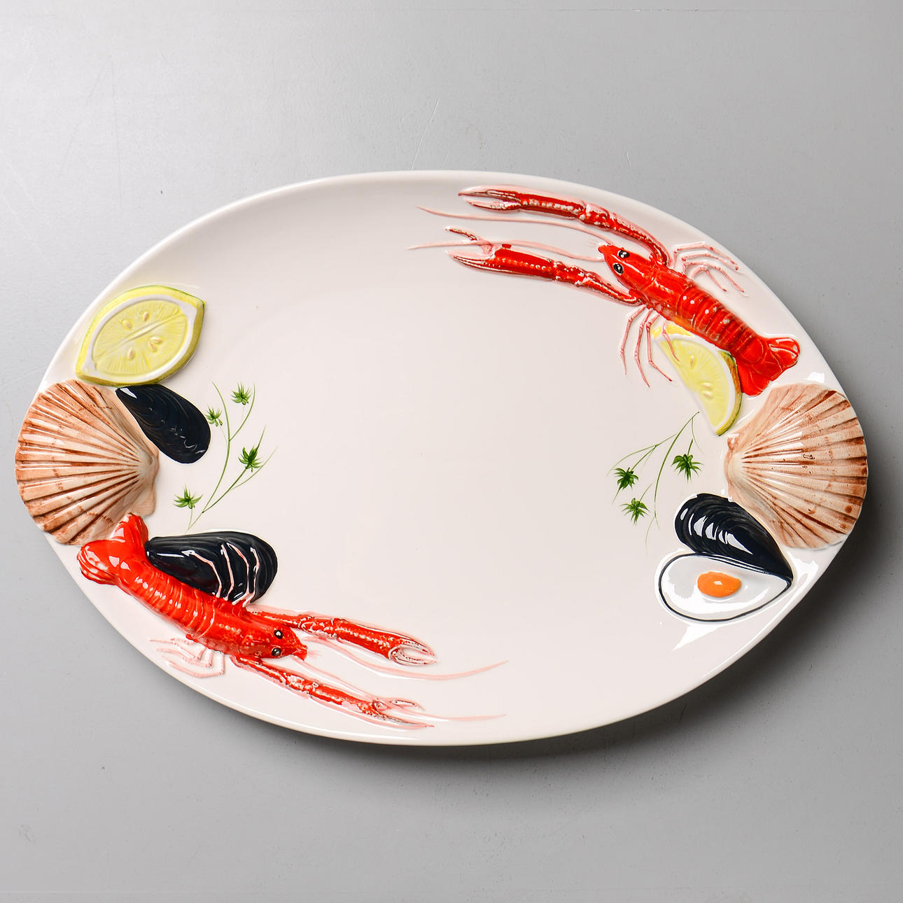 SERVING DISH, for seafood, porcelain, 1900/2000s.