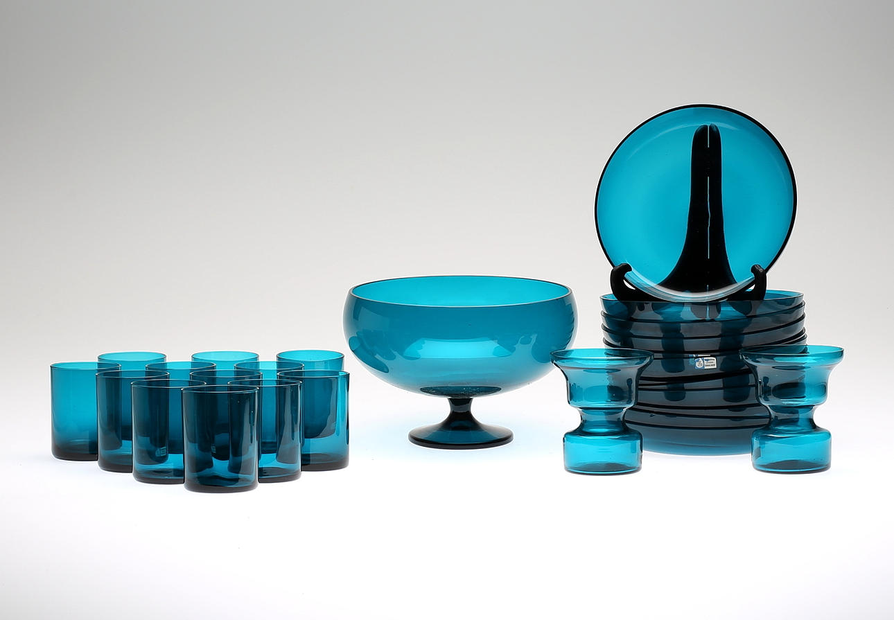 SERVIS, glas, Gunnar Ander samt Christer Sjögren, Lindshammar, Omkring 1900-talets mitt.