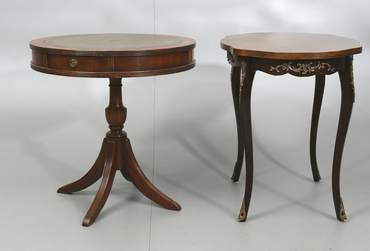 BORD, 2 stycken, 1900-talets andra hälft.