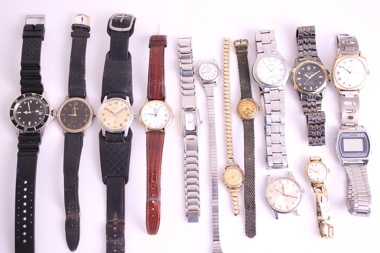 ARMBANDSUR, 14 st, furulåda, 1900-tal.