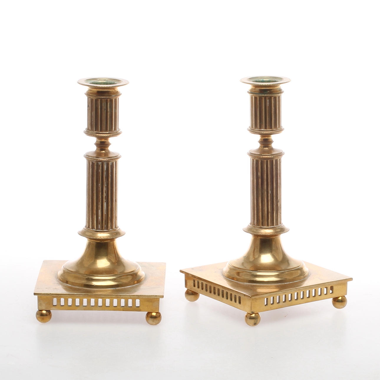 LJUSSTAKAR, 1 par, mässing, Skultuna No 72.