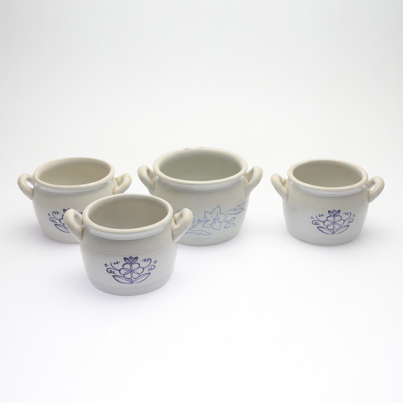 Cuatro vasijas de gres, Arabia, siglo XX.