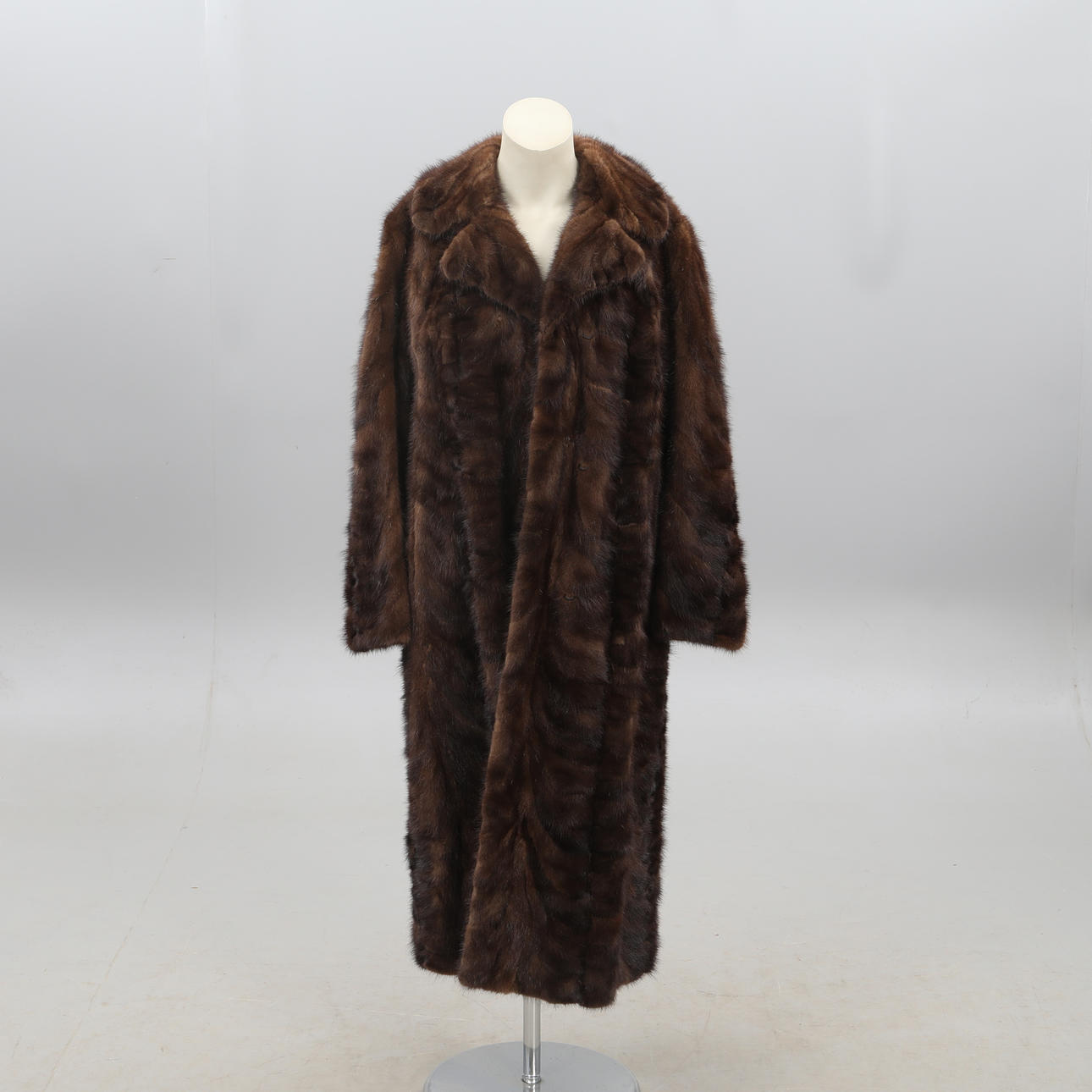 ABRIGO, piel, visón.