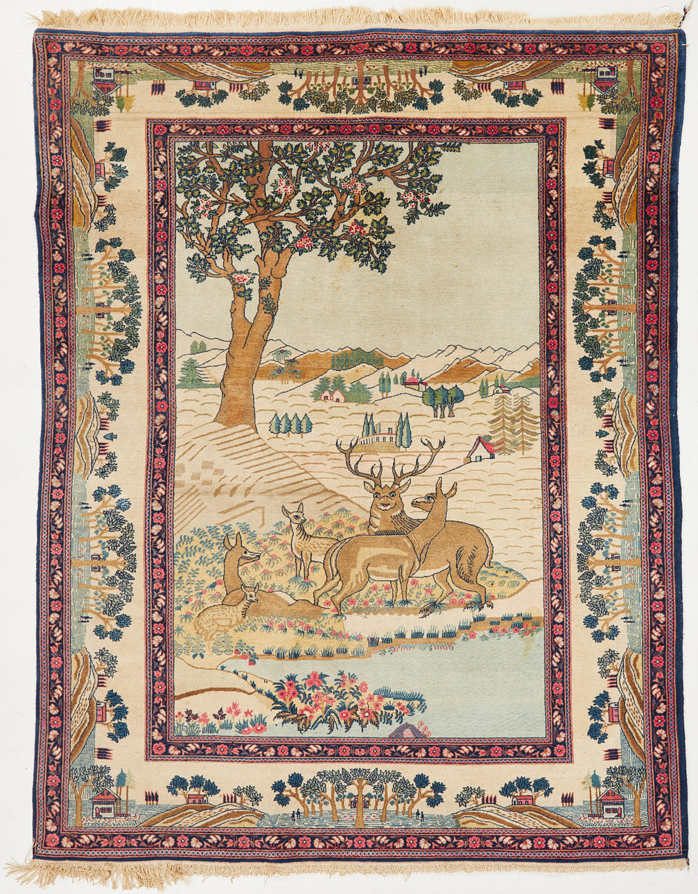 ORIENTAL CARPET, Kashan, figural, approx 142x212 cm.